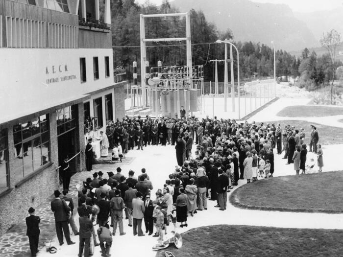 1957 cerimonia di inaugurazione della centrale di Castelpietra